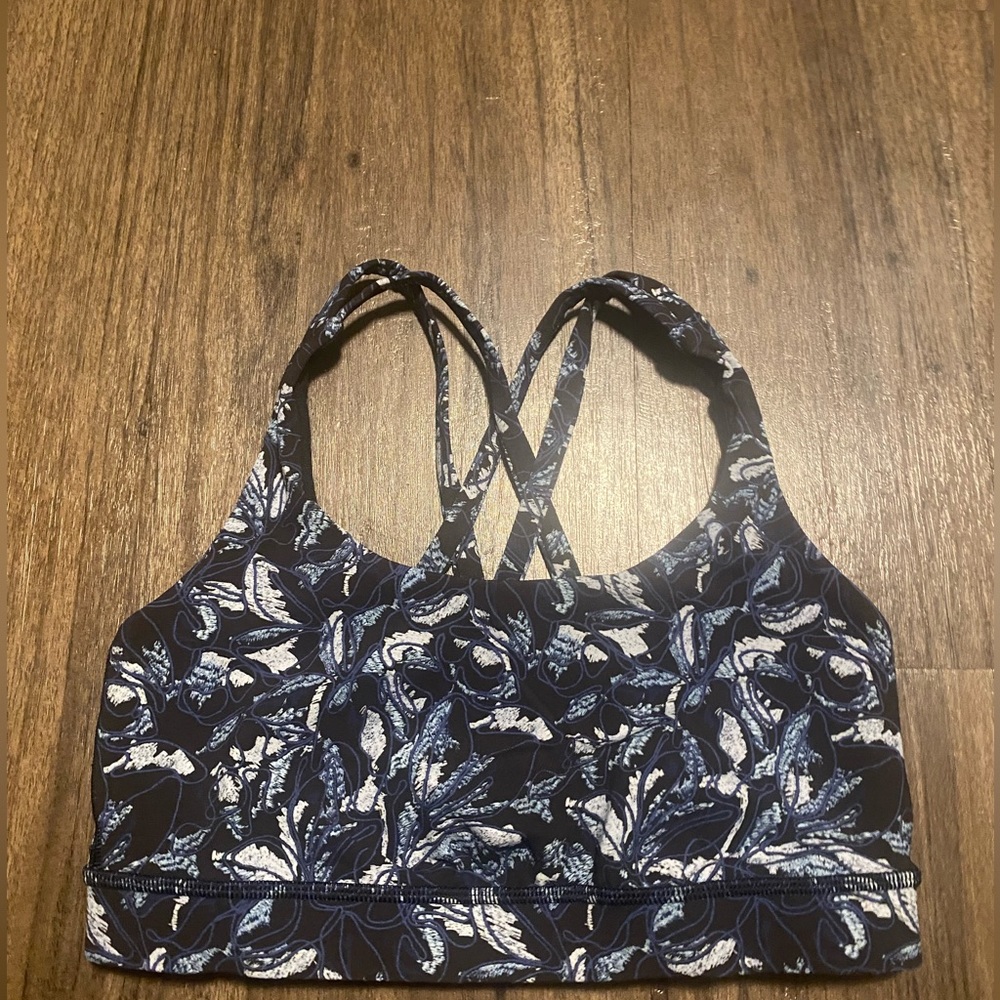 Lululemon Athletica size 6 Energy Bra Strappy Back Sports floral print blue